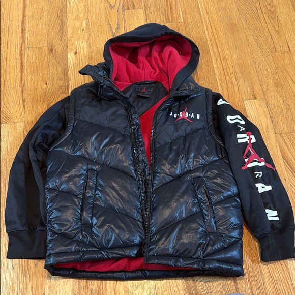 Jordan Black and Red Hooded Puffer Jacket Kids Size Small